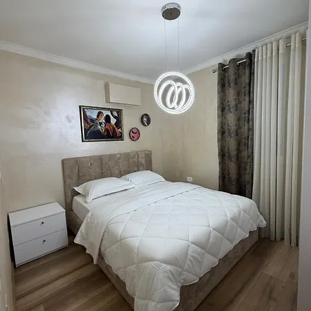 Apartment Luxury 2 Near Square 21
