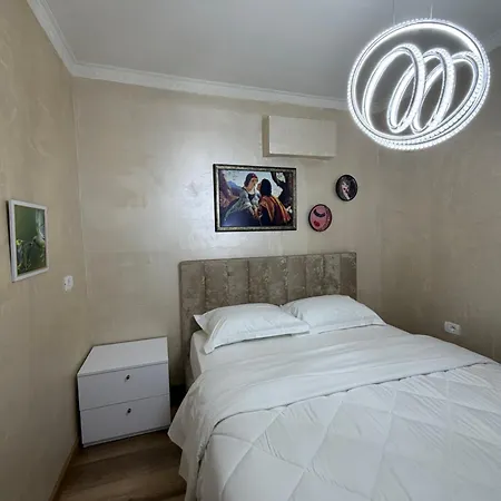 Apartment Luxury 2 Near Square 21 Tirana